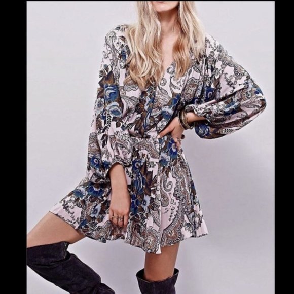 Free People Dresses & Skirts - Free People Floral Mini Dress Sz S EUC